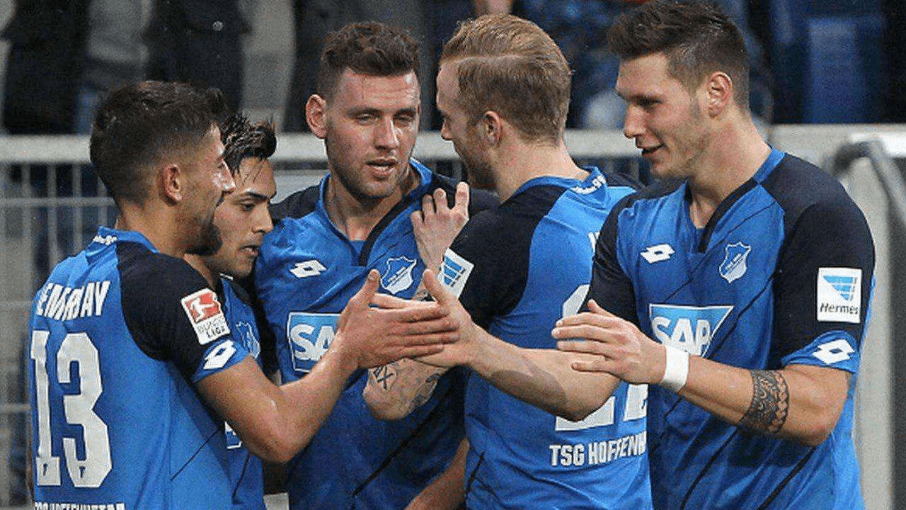 上海海港内部会议纪要流出——今夜防线松动；德甲使命明确；团队化学反应显著(上港集团上涨211%)