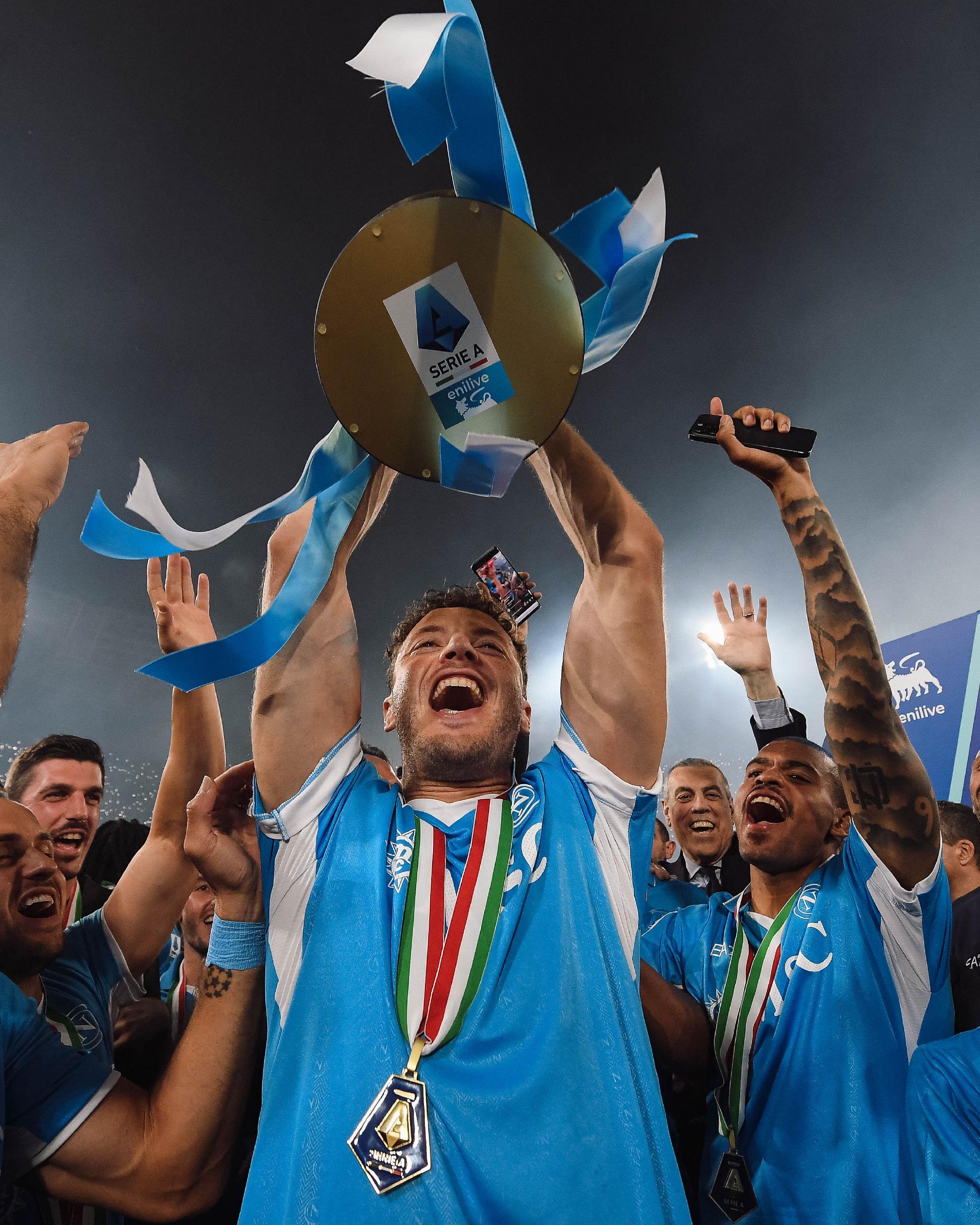 关于意甲赛程吃紧，那不勒斯今夜调整名单，赛场秩序良好，球队文化再被提及的信息